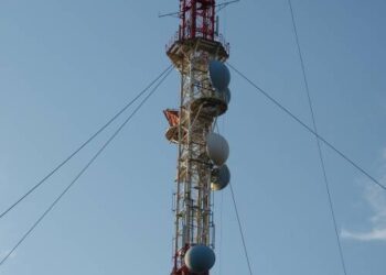Kažkada Viešintų televizijos bokštas buvo vienas didžiausių miestelio darbdavių, o šiuo metu - jis pagrindinis viešintiškių nerimo šaltinis.