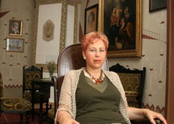 Ilgametė Maironio lietuvių literatūros muziejaus direktorė Aldona Ruseckaitė – Maironio bute Kaune.                                                                               A. RUSECKAITĖS asmeninio archyvo nuotr.