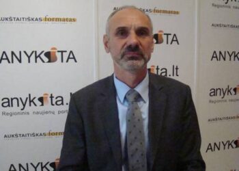 UAB ,,Anykščių komunalinis ūkis“ direktorius Kazys Šapoka teigė, kad šiukšlinimo problemos po renginių Anykščiuose mažėja, nes žmonės tampa kultūringesni.