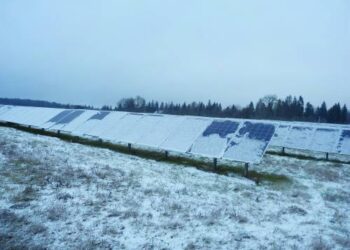 Vis daugiau anykštėnų ketina statyti saulės elektrines.