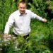 Gamtininkas, botanikas, Anykščių rajono savivaldybės tarybos narys Sigutis Obelevičius sakė, kad dabar – pats metas kapstytis sode.