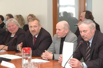 Antanas Baura (antras iš kairės) tik vieną dieną sėdėjo su kitais deputatais.