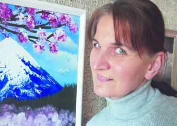 Vienas mėgstamiausių dailininkės Alvyros Žilienės paveikslų - pasakiško kalno ir žydinčių sakurų kompozicija.