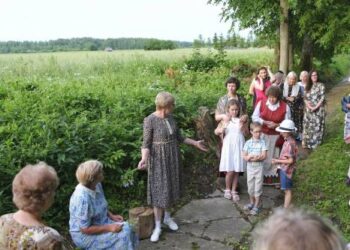 Istoriniu šaligatviu renginio dalyviai ėjo „paspaciruoti“ ir prisiminti buvusius laikus.