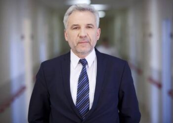 Gyd. akušeris-ginekologas Virgilijus Rudzinskas sako, jog moteris turi būti informuota, kad gebėtų priimti laisvą ir atsakingą sprendimą dėl savo krizinio nėštumo baigties.  VšĮ LSMU Kauno ligoninės nuotr.