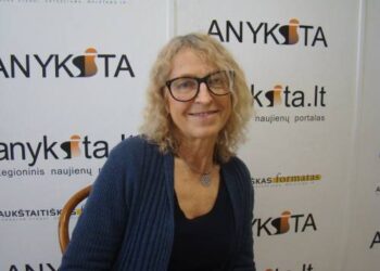 Anykščių Jurzdiko seniūnaitijos seniūnaitė Irena Vaitkienė nori, kad projektas dar kartą būtų sustabdytas.