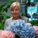 Floristė, UAB „Gėlių lanka“ savininkė Eugenija Sudeikienė sakė, kad Velykų stalui puošti tinka įvairios žydinčios gėlės, sprogstančios šakelės, dygstantys svogūniniai augalai.