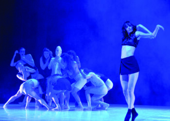 Kauno šokio teatro „Aura“ šokėjai surinkti beveik iš visų žemynų.