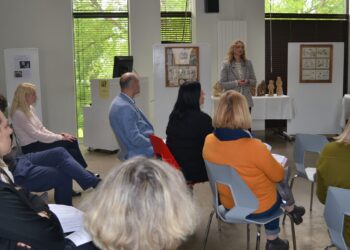 Anykščių pirminės sveikatos priežiūros centro direktorė Sonata Steniulienė  teigė, kad gydytojas įtakos žmogaus sveikatai turi tik 10 proc., visa kita priklauso nuo paties paciento.