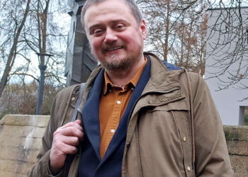 Lapkričio 3-ąją po paros kelionės autobusu Anykščius pasiekęs ukrainiečių rašytojas A. Kokotiucha čia praleis dešimt dienų. T. Kontrimavičiaus nuotrauka.
