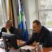Anykščių rajono meras Sigutis Obelevičius pasiūlė Anykščių kultūros ir meno plėtros gaires kurti Kultūros tarybos nariams. Kairėje – šio darbo atsisakiusi Anykščių rajono savivaldybės Kultūros, turizmo ir komunikacijos skyriaus vedėja Kristina Jakubauskaitė-Veršelienė.