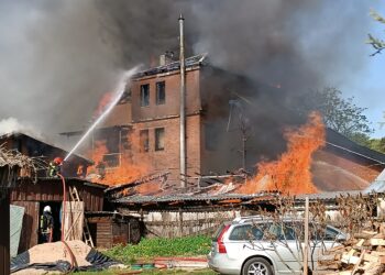 Ketvirtadienį Anykščiuose kilęs gaisras sukėlė didelį miesto gyventojų susirūpinimą. Anykštėnai svarstė, dėl ko galėjo kilti gaisras.