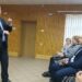Susitikime su Andrioniškio seniūnijos gyventojais rajono meras Kęstutis Tubis pažadėjo apžiūrėti drenažus, kalbėjo apie bankomatų įrengimą didesniuose miesteliuose. Susitikime dalyvavo ir (iš dešinės) Elmininkų bibliotekos bibliotekininkė Ramunė Vilėniškienė, mero patarėjas Linas Šulskus, vicemerė Audronė Savickienė.