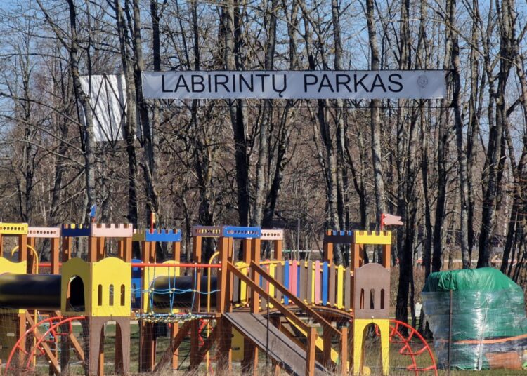 Labirintų parkas jau skelbia, kad naujam turizmo sezonui ieško naujų darbuotojų, be to, šį pavasarį žada pristatyti naujovę.