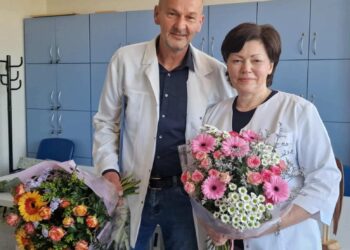 Gydytojas Valdas Macijauskas ir slaugytoja Jolita Abraškevičienė  ketvirtą kartą iš eilės išrinkti populiariausiais Anykščių medikais.