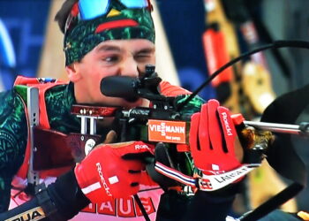 Į taikinius biatlonininkas Vytautas Strolia taikosi sulaikęs kvėpavimą.