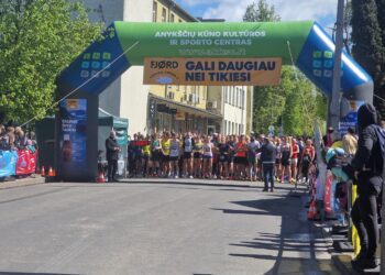 Pagrindinę 11 kilometrų distanciją Puntuko bėgime įveikė 154 bėgikai.