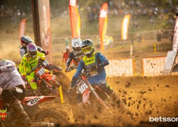 Į Mickūnus susirinko stipriausi Baltijos šalių sportininkai. 
Lietuvos motociklų sporto federacijos nuotr.