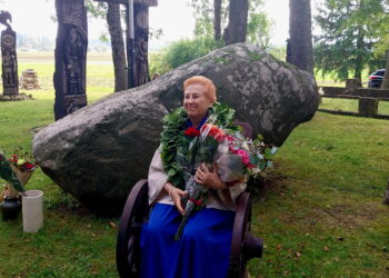 Iš Prienų rajono kilusi prozininkė, poetė, eseistė Aldona Ruseckaitė tris dešimtmečius, iki 2019-ųjų, dirbo Maironio lietuvių literatūros muziejaus direktore. Ji yra parašiusi ir išleidusi per dvidešimt knygų, parengusi ir sudariusi Maironio rankraščių.