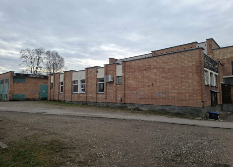 Turgaus administraciniame pastate savivaldybė yra užsimojusi įrengti ir profesionalią koncertinę salę.