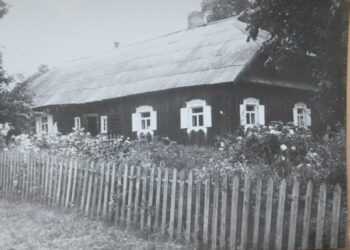 Etnografinėje Butėnų sodyboje, Gečionyse dabar šeimininkauja dr. Domo Butėno sūnus.
