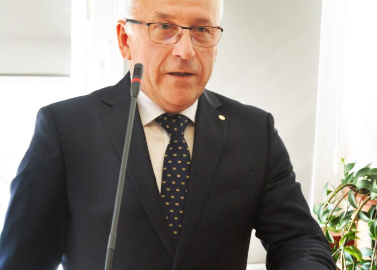 Anykščių rajono tarybos narys Vygantas Šližys sakė, kad kai kurios savivaldybės įveda gerokai mažesnius nekilnojamojo turto mokesčio tarifus, nei pasiūlyti taikyti Anykščių rajone.