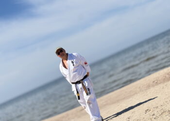 Antano Vienuolio progimnazijos fizinio ugdymo mokytojo, karate sporto klubo „Takas“ trenerio Eugenijaus Šilaikos meistriškumo lygį šalyje yra pasiekę tik keli karate meistrai.
