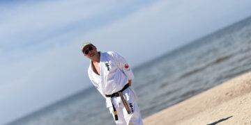 Antano Vienuolio progimnazijos fizinio ugdymo mokytojo, karate sporto klubo „Takas“ trenerio Eugenijaus Šilaikos meistriškumo lygį šalyje yra pasiekę tik keli karate meistrai.