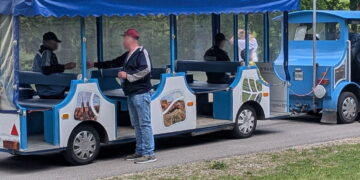 Girti vyrai, keliavę traukinuku, kitiems keleiviams sukėlė neigiamas emocijas.