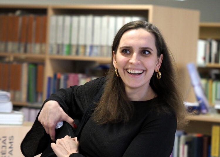 Rašytoja I.Dumbrytė į literatūros pasaulį įsiveržė lyg ryški kometa ir vieną po kitos žeriasi nominacijas. A.Švelnos nuotr.